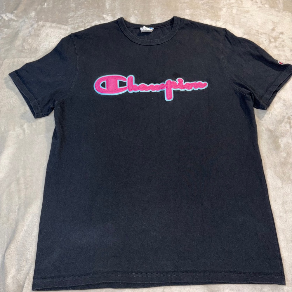Champion Mens Black Pink Graphic Script Logo T-Shirt Size Large GT19 BKC